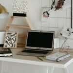 Bureau de consultant immobilier indépendant optimisé pour travailler
