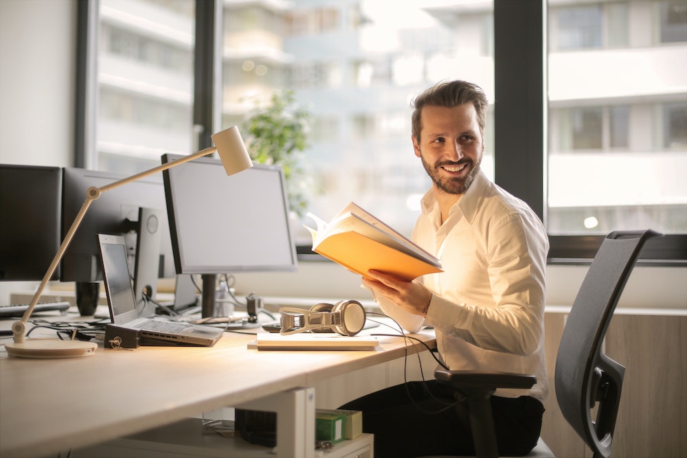 Un consultant reprend son activité chez efficity